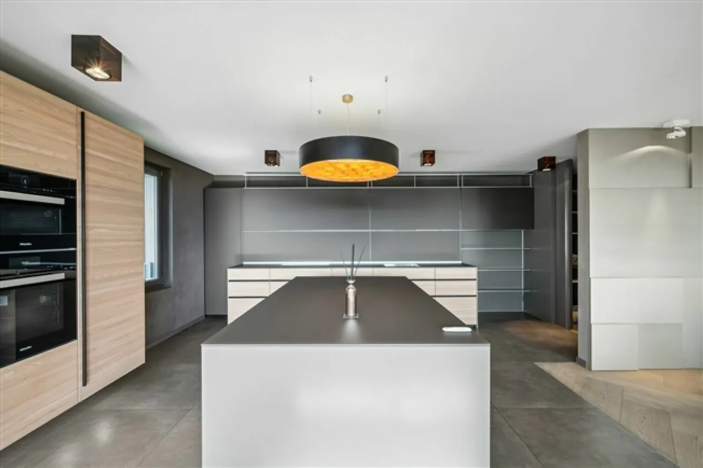 Conception architecturale pour cet hôtel de 210m2 au cœur de Blonay - Photo 4 sur 13