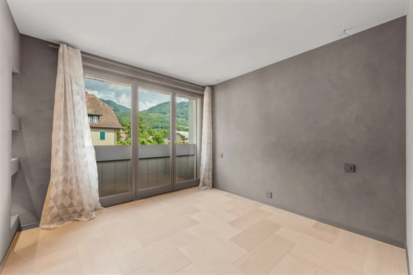 Conception architecturale pour cet hôtel de 210m2 au cœur de Blonay - Photo 8 sur 13