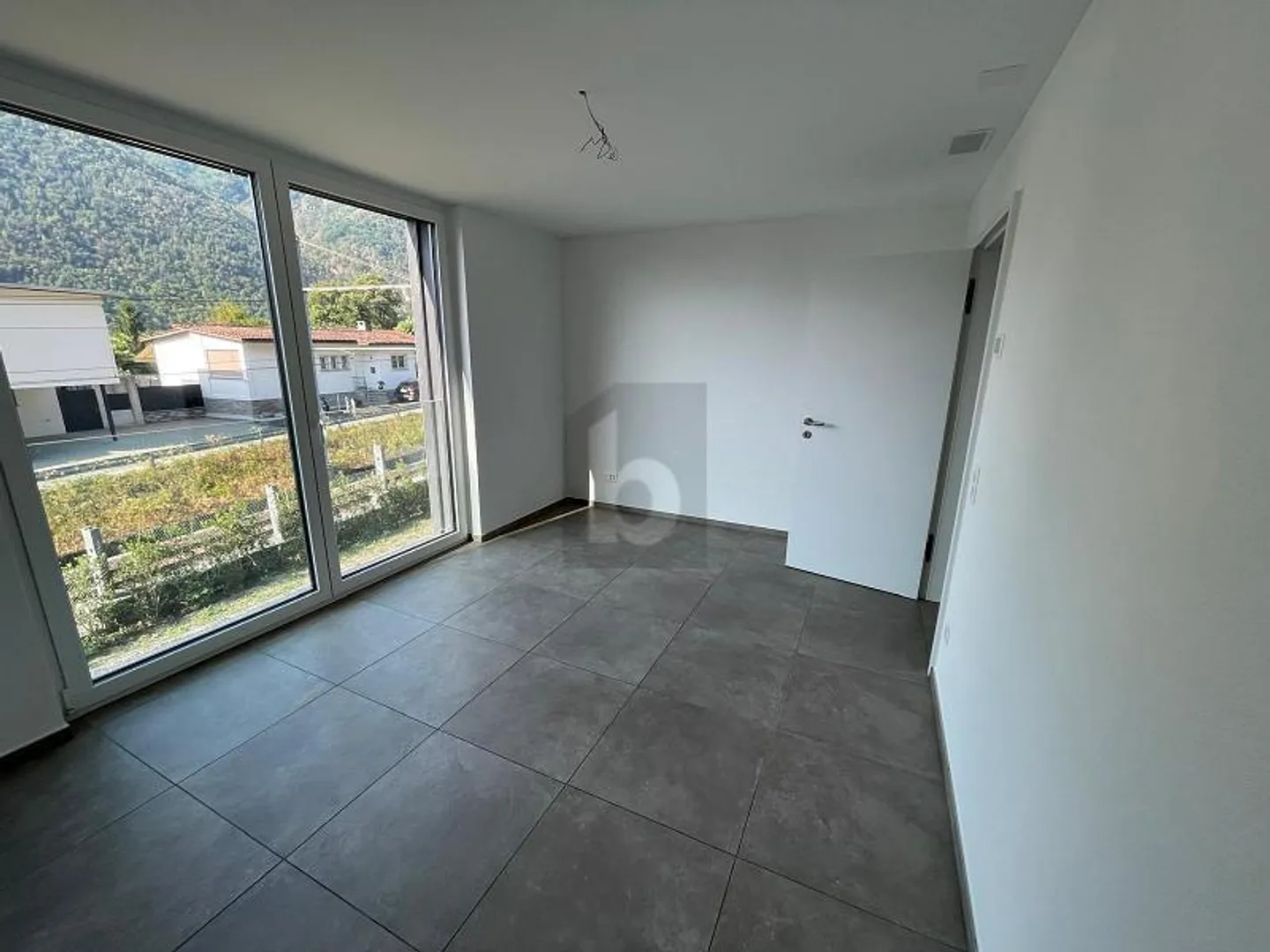 Elegant Apartment with Large Terrace - Photo 2 of 6