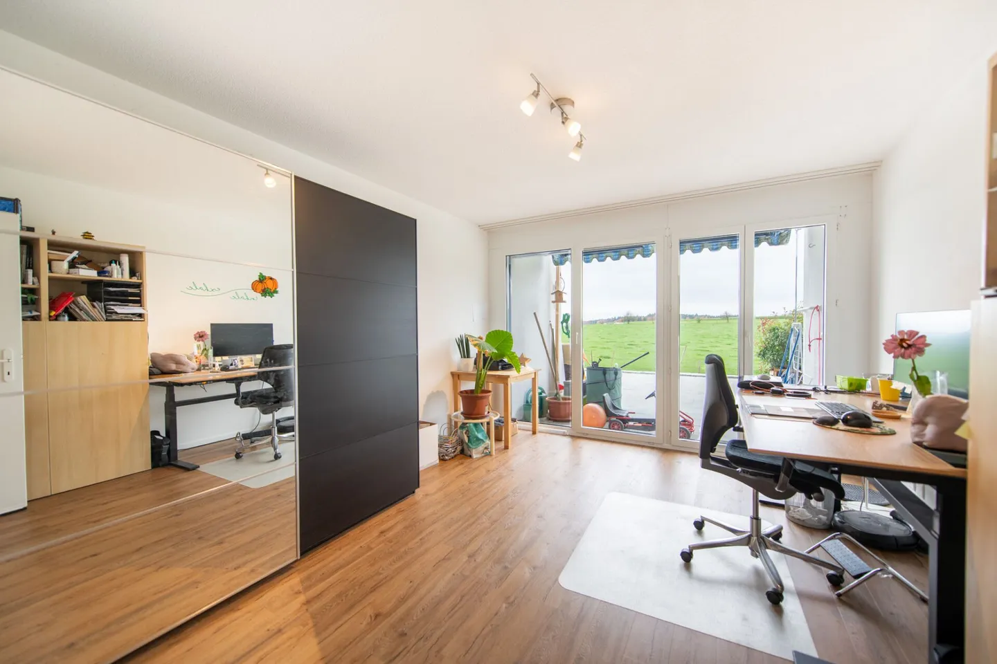 Grosszügig, hell und modern - 5.5-Zimmer-Wohnung mit herrlicher Weitsicht - Photo 13 sur 28