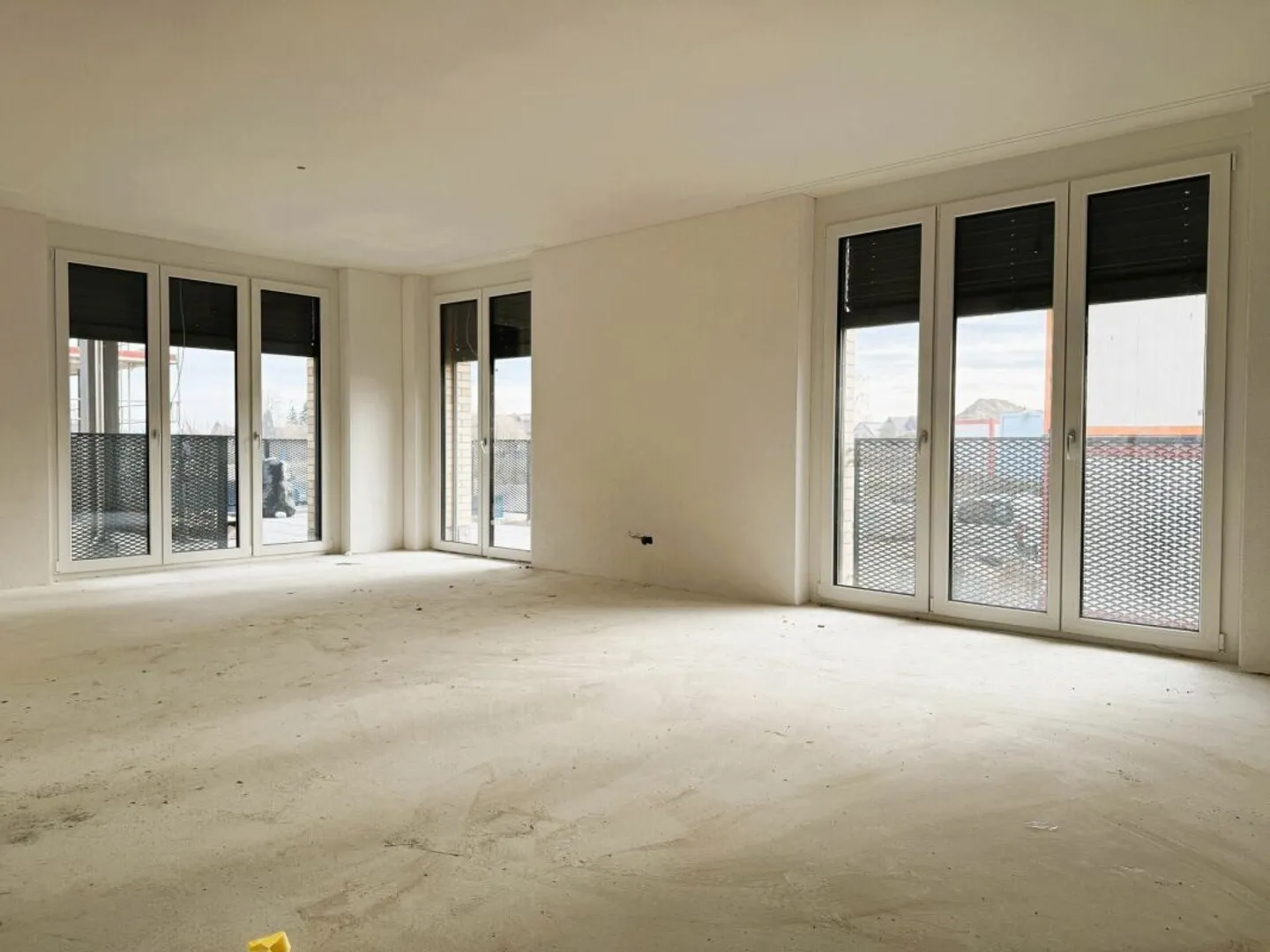 3.5-Room Paradise with South Orientation and Large Garden Area (C 0.2) - Photo 2 of 21