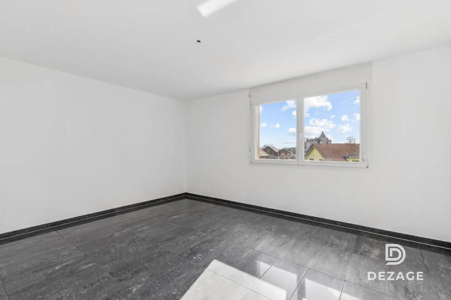 Family Apartment with Castle View - Photo 7 of 12