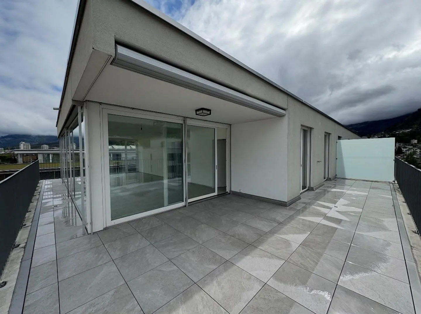 Stilvolles Penthouse mit Bergblick - Foto 1 von 17