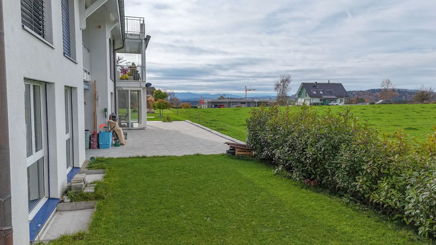 Grosszügig, hell und modern - 5.5-Zimmer-Wohnung mit herrlicher Weitsicht - Photo 22 sur 28