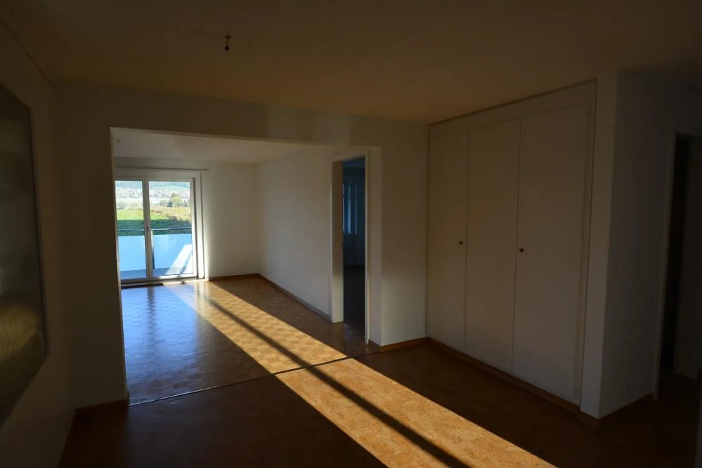 Bell'appartamento di 4,5 stanze con vista sul verde! - Foto 2 di 9