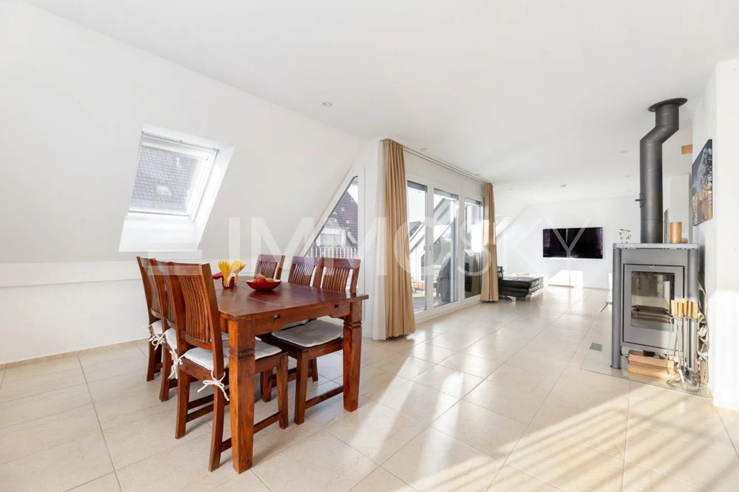 Toplage mit Platz für die ganze Familie – Ihr neues Zuhause in 2026? - Photo 4 of 5