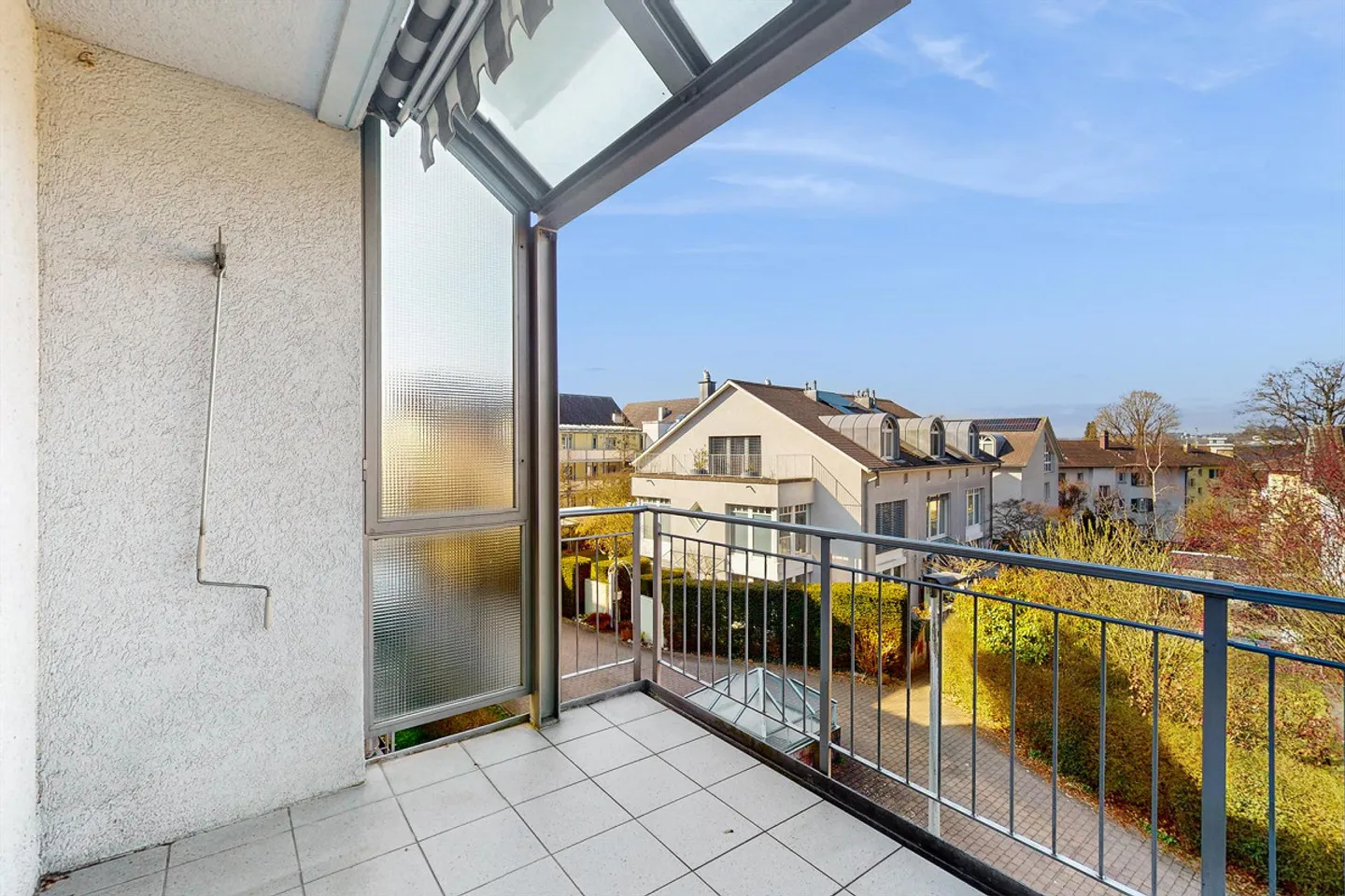 Charming home with private garden seating area! - Photo 10 of 10