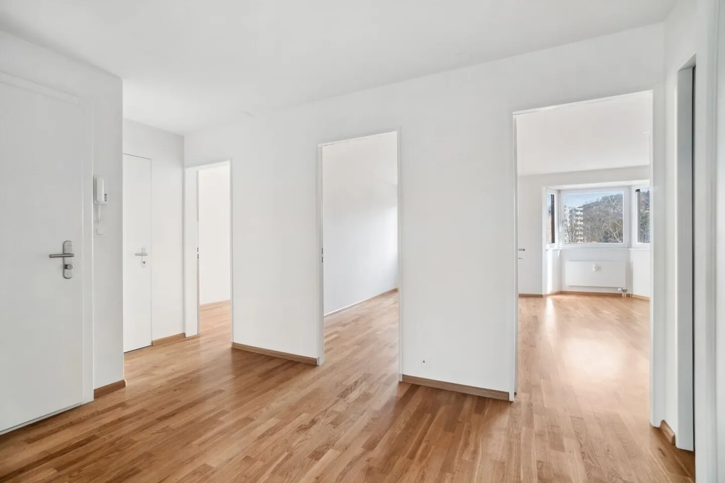 Apartment for rent - Photo 5 of 10