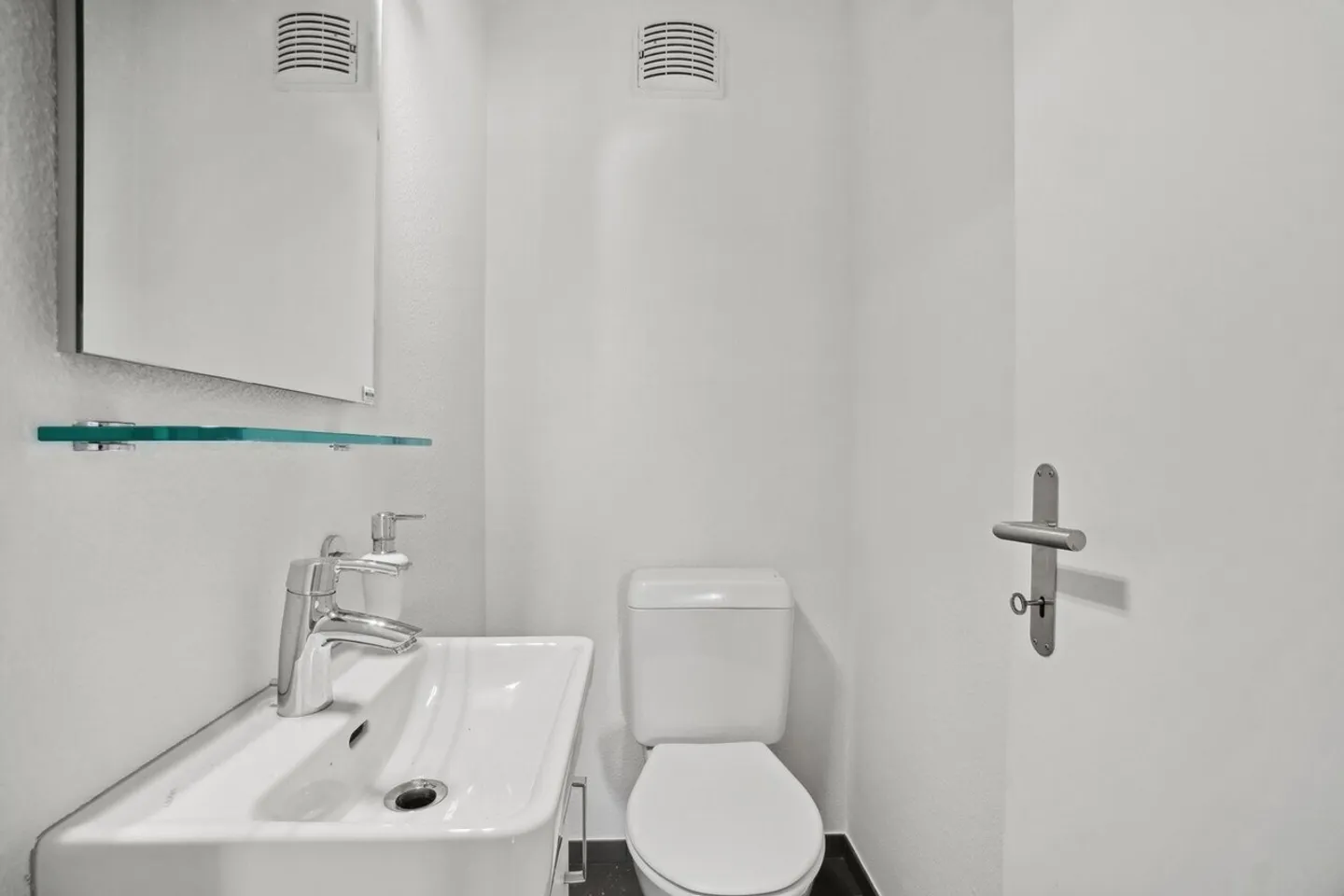 Apartment for rent - Photo 8 of 10