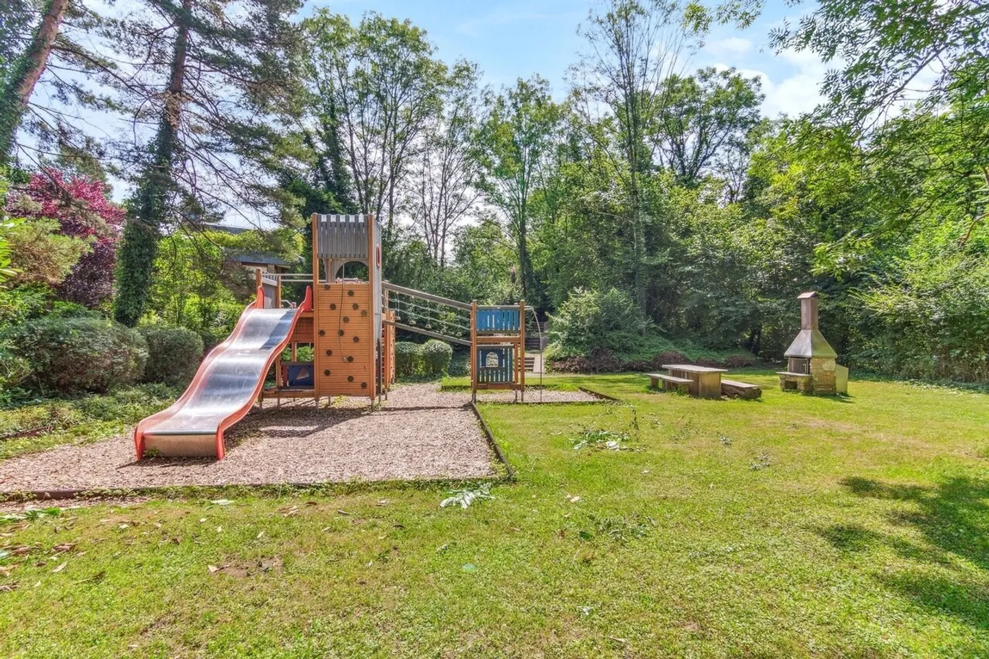 Apartment for rent - Photo 9 of 10