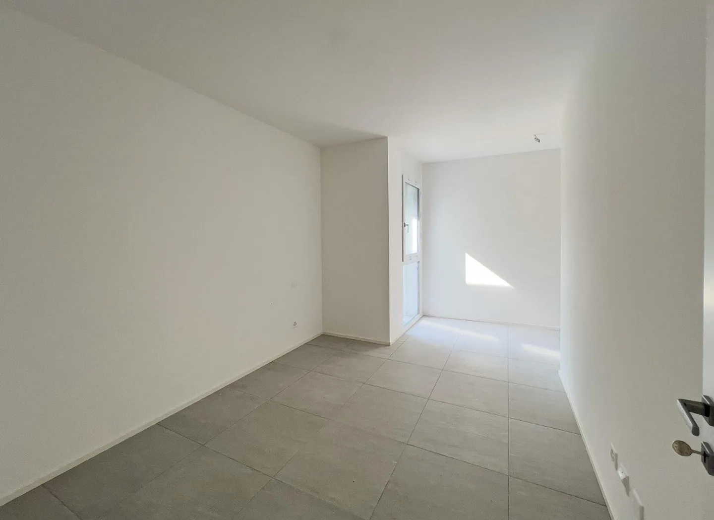 Moderne 3,5 Zimmer im Mendrisiotto - Foto 3 von 7