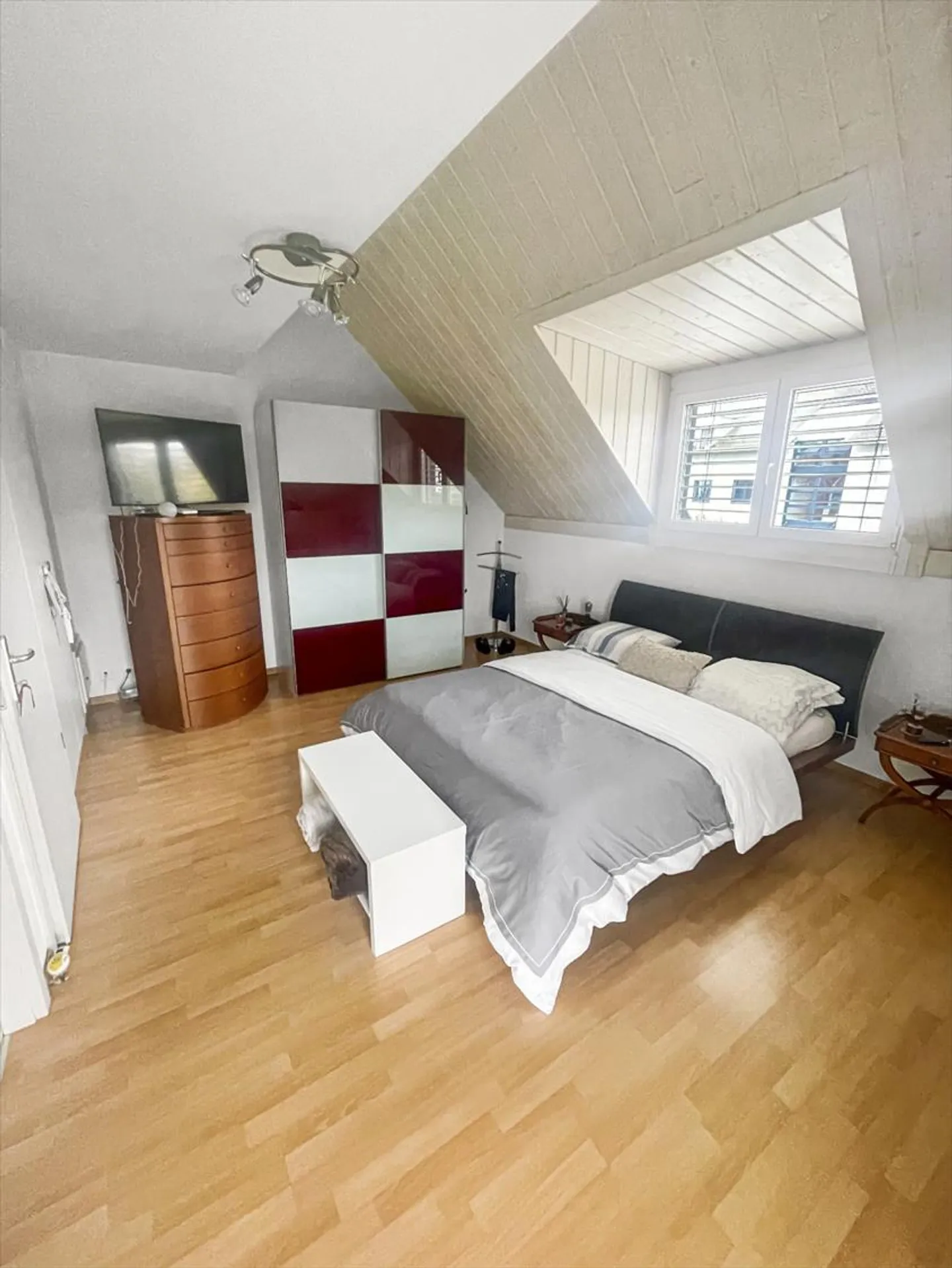 Casa contigua 6.5 stanze - Foto 5 di 16