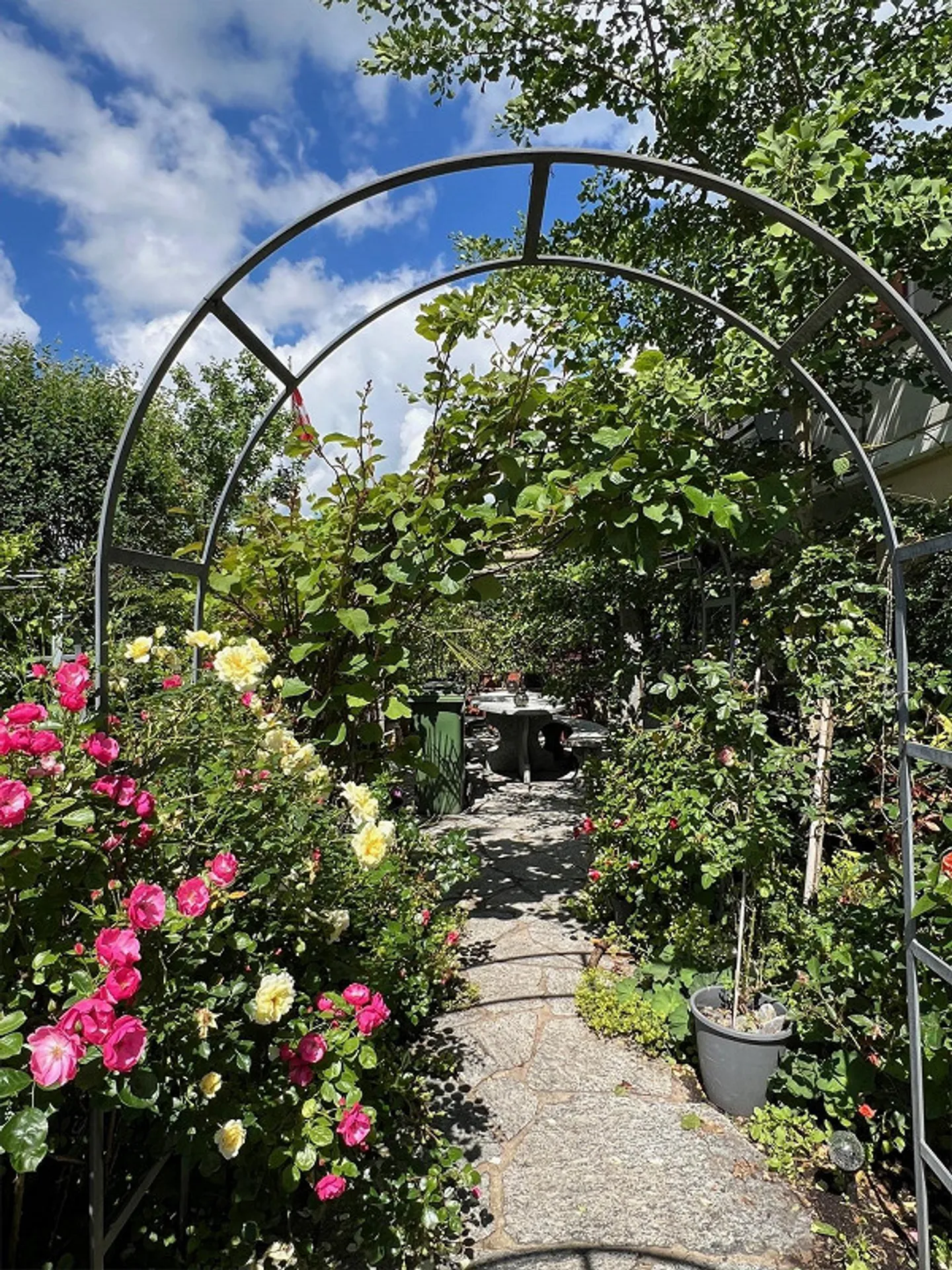 Maison spacieuse avec de beaux environs ! - Photo 9 sur 13