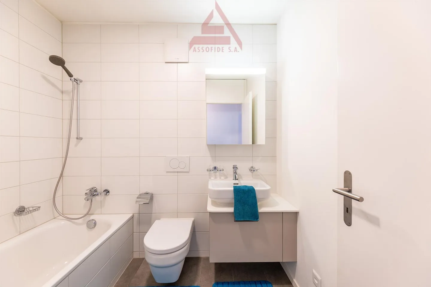 3.5-Zimmer-Wohnung, modern und sonnig / 3.5 locali moderno e luminoso - Photo 9 of 11