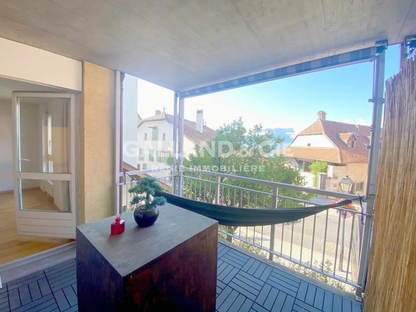 2-room apartment with fireplace and balcony - Photo 7 of 7