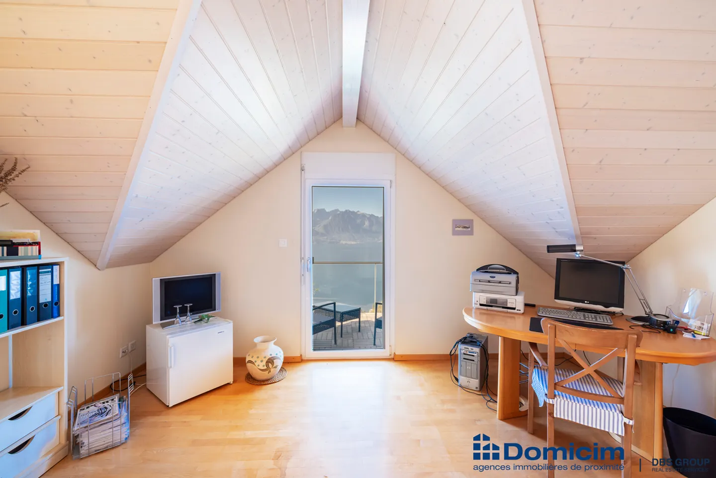 Moderne Einzelvilla mit Pool und atemberaubendem Blick! - Foto 12 von 21