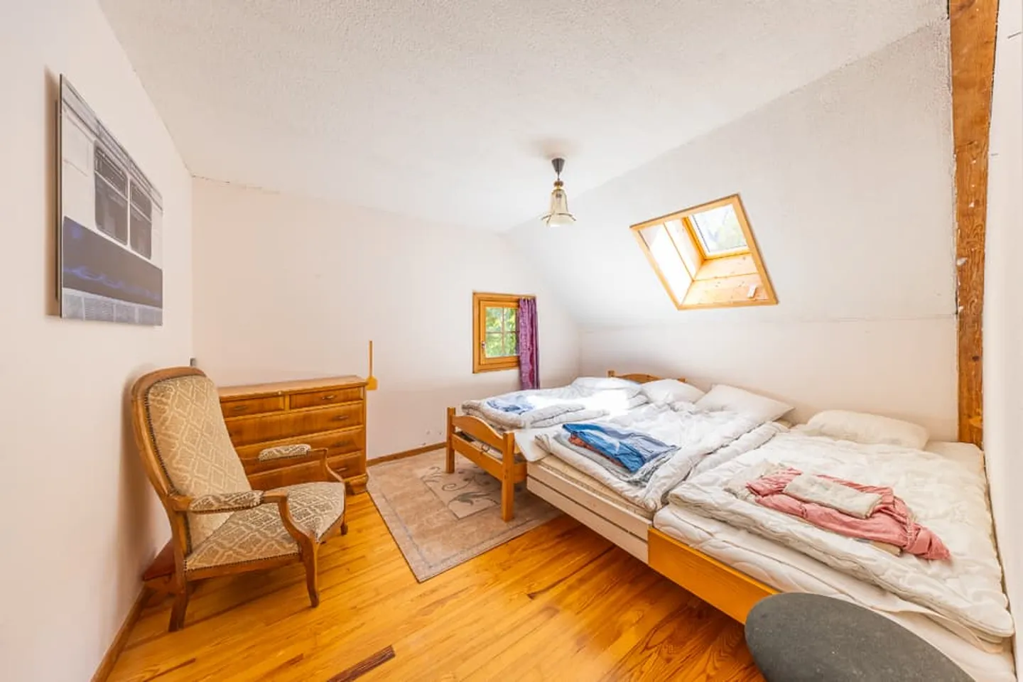 Charming village house with lovely garden - Photo 8 of 12