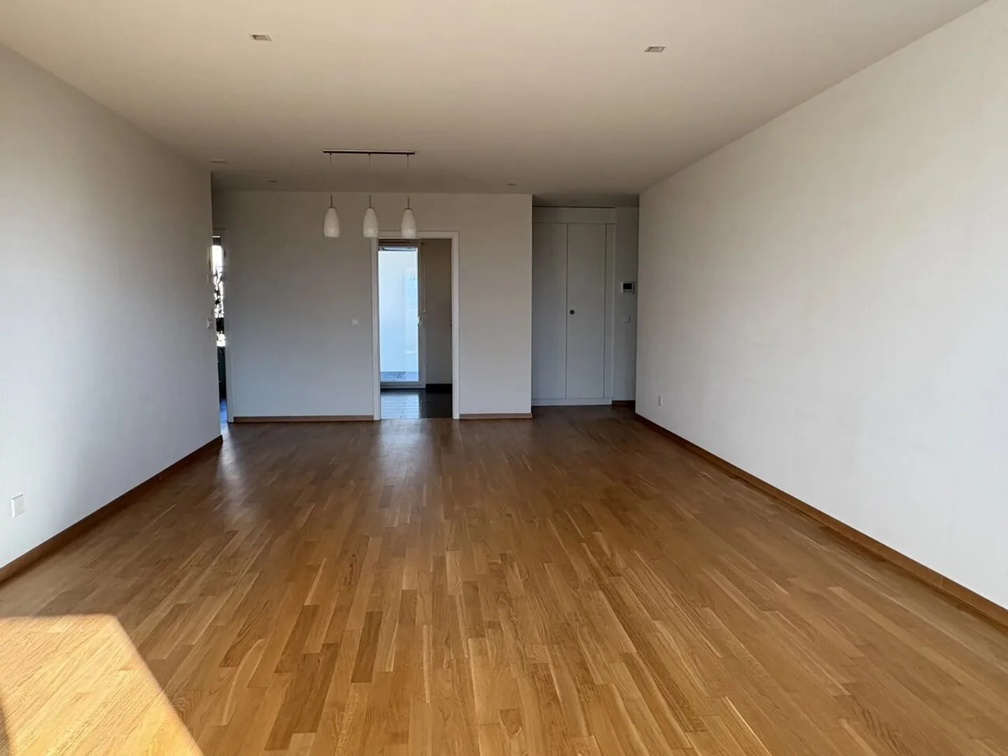 Appartement spacieux avec vue sur le lac - Photo 3 sur 10