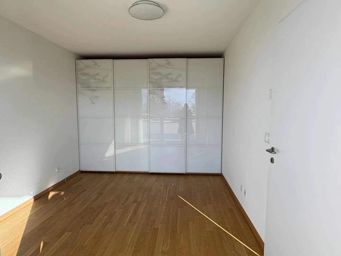 Appartement spacieux avec vue sur le lac - Photo 8 sur 10