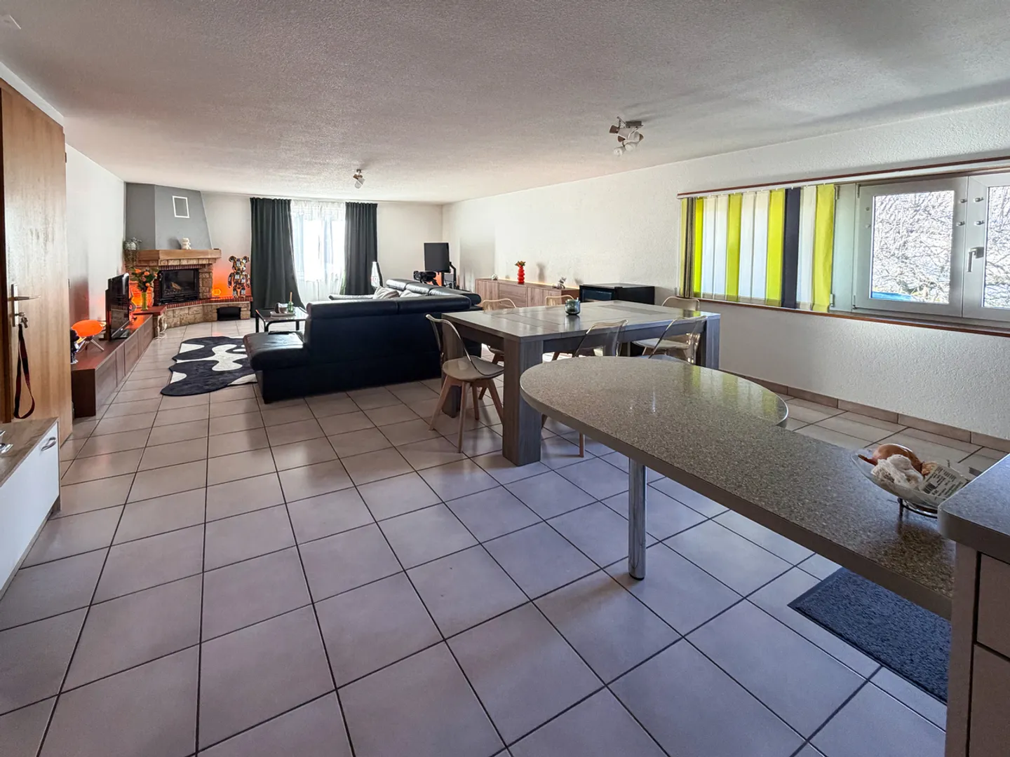 For sale - 2.5 room apartment in a co-ownership with parking space for sale. - Photo 1 of 10