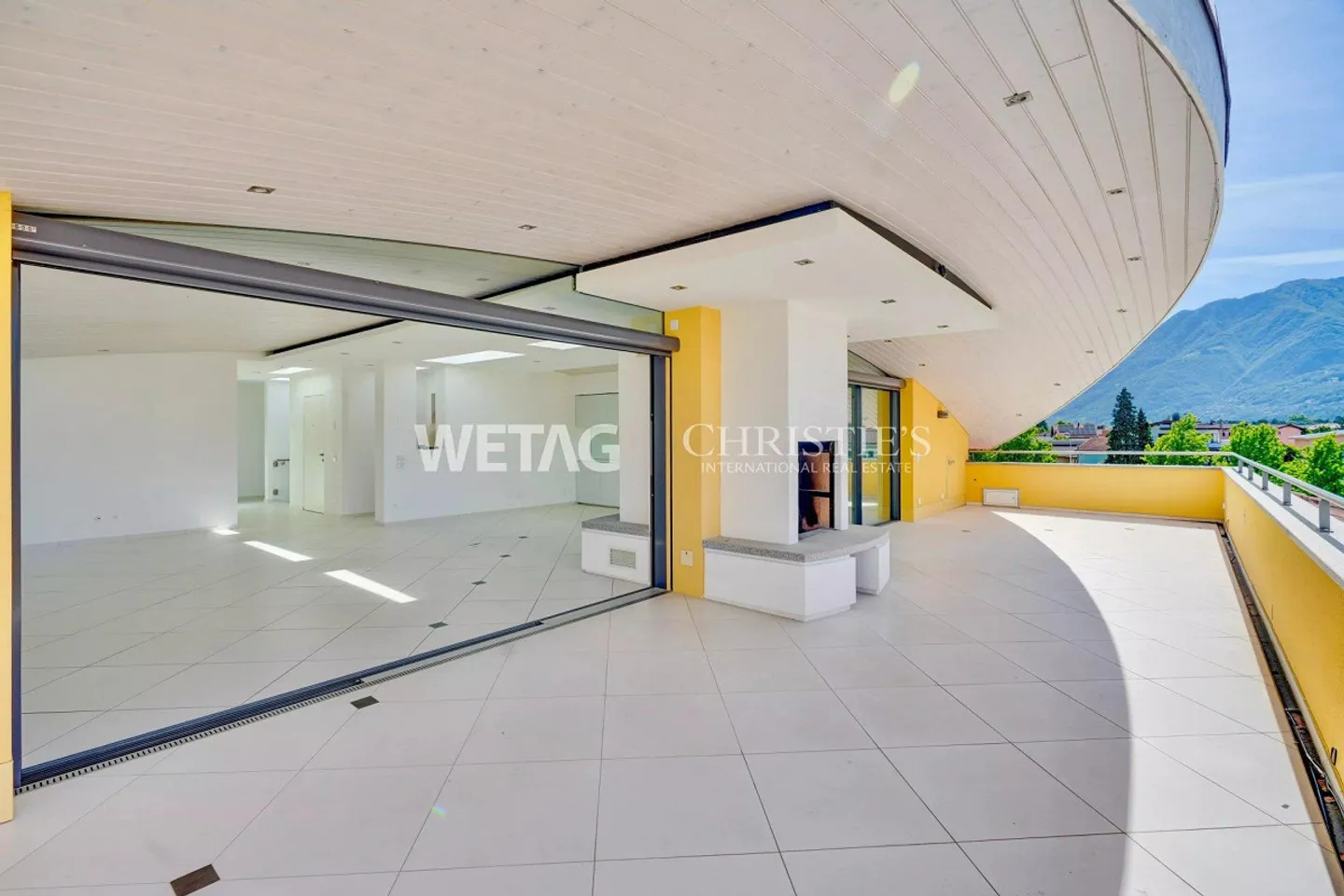 Ascona : Penthouse de luxe élégant avec de grandes terrasses dans un emplacement central à vendre - Photo 9 sur 13