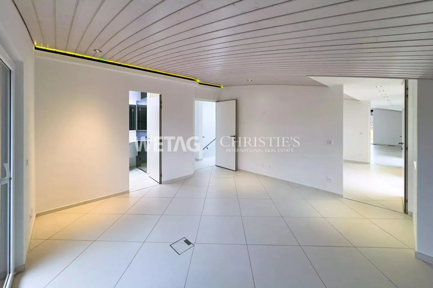 Ascona : Penthouse de luxe élégant avec de grandes terrasses dans un emplacement central à vendre - Photo 7 sur 13