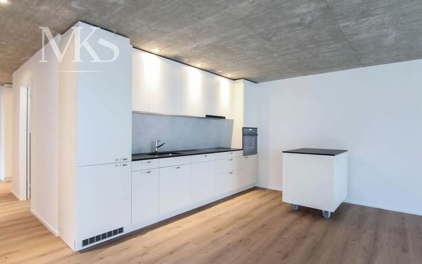 Appartement spacieux de 5,5 pièces dans le nouveau bâtiment à Visp (140 m2 avec 34 m2 de balcon) - Photo 3 sur 16