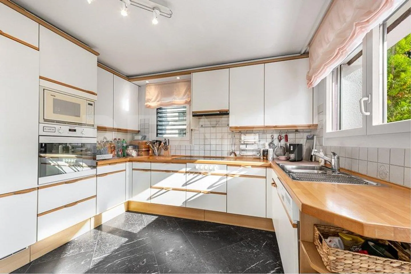 Casa unifamiliare di 6½ stanze con molto spazio - Foto 6 di 13