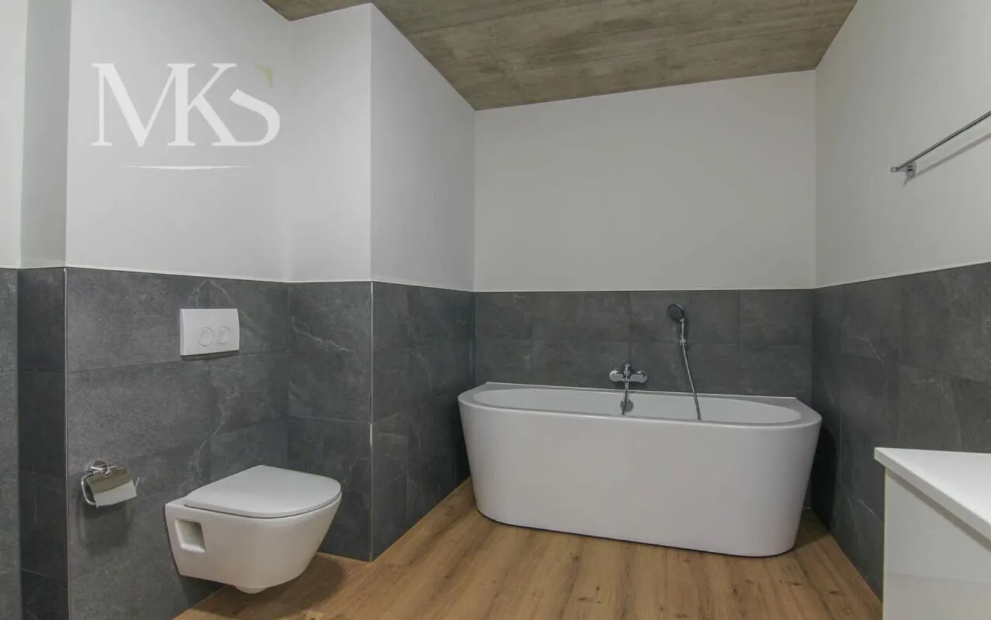 Appartement spacieux de 5,5 pièces dans le nouveau bâtiment à Visp (140 m2 avec 34 m2 de balcon) - Photo 10 sur 16