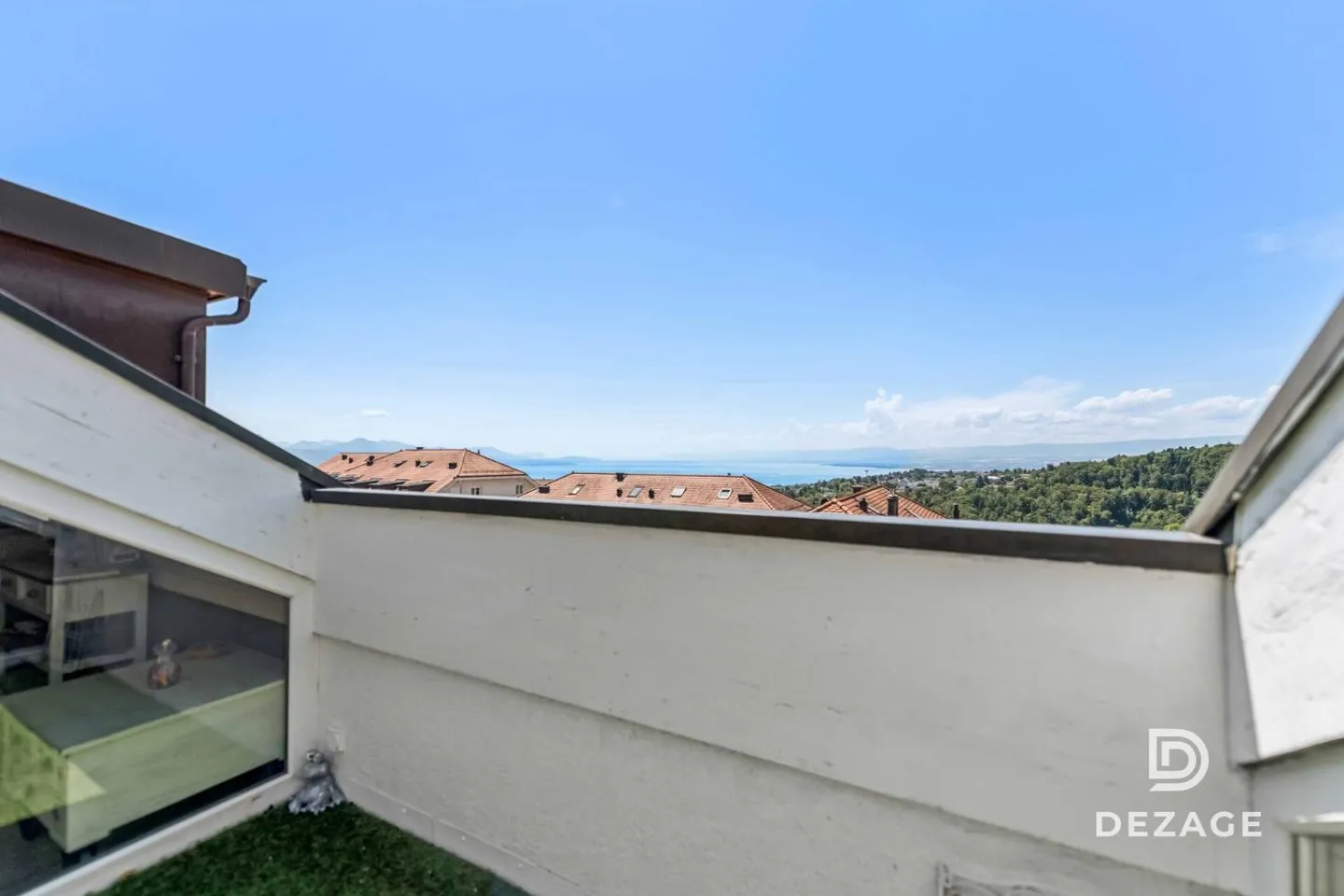 Appartement en attique spacieux avec beaucoup de lumière près de Lausanne avec vue panoramique sur le lac - Photo 11 sur 13