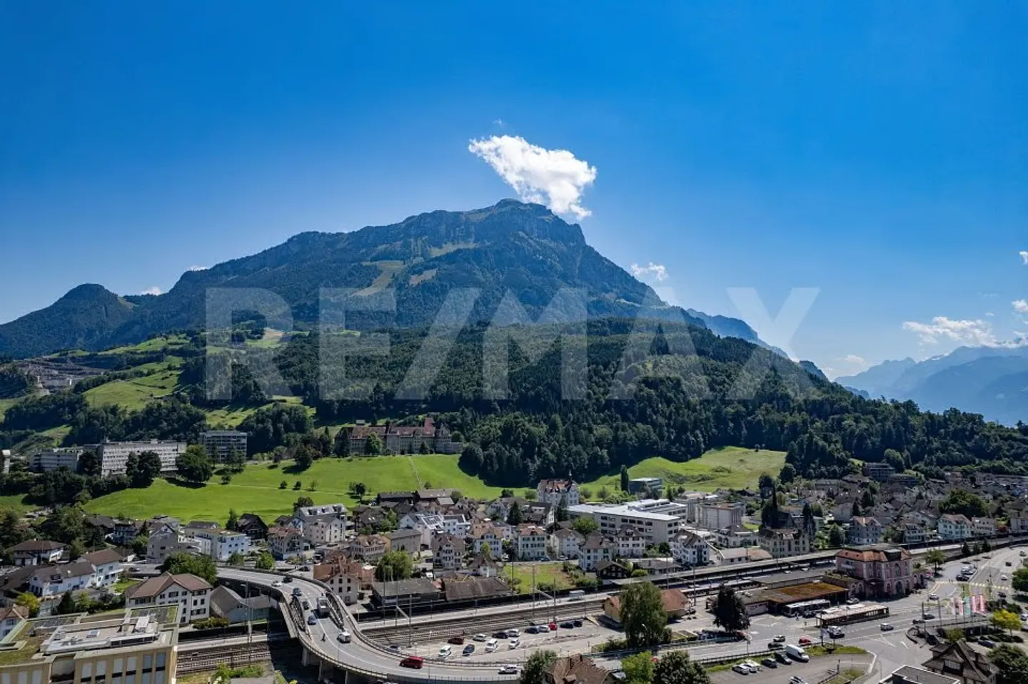 NEUBAU, letzte 4.5-Zi.-Wohnung, 001 EG, individuelle Innenraumgestaltung, Brunnen SZ - Foto 4 von 7