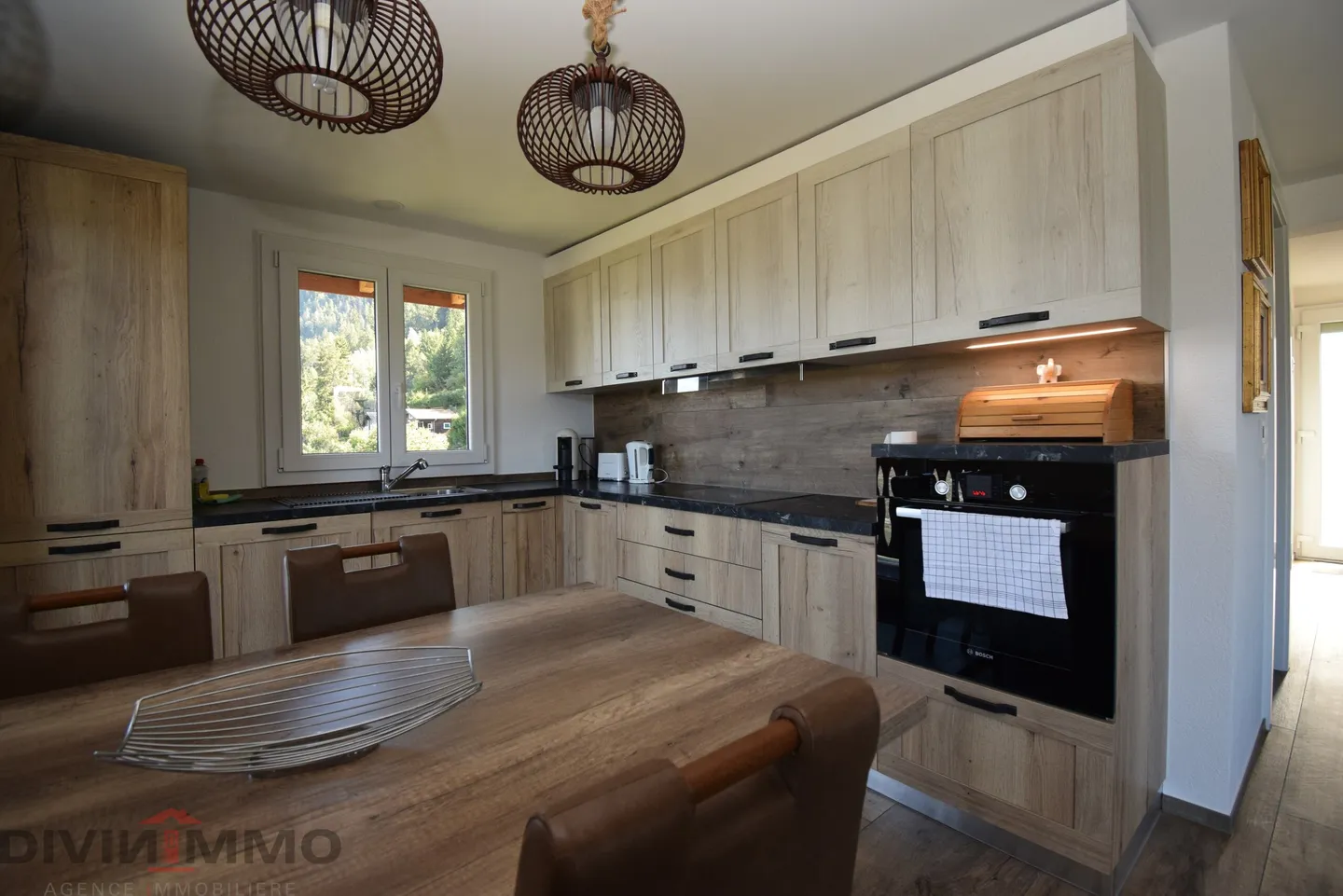 Casa bifamiliare ristrutturata con gusto, parte superiore - Foto 5 di 11