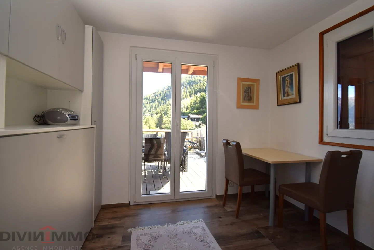 Casa bifamiliare ristrutturata con gusto, parte superiore - Foto 6 di 11