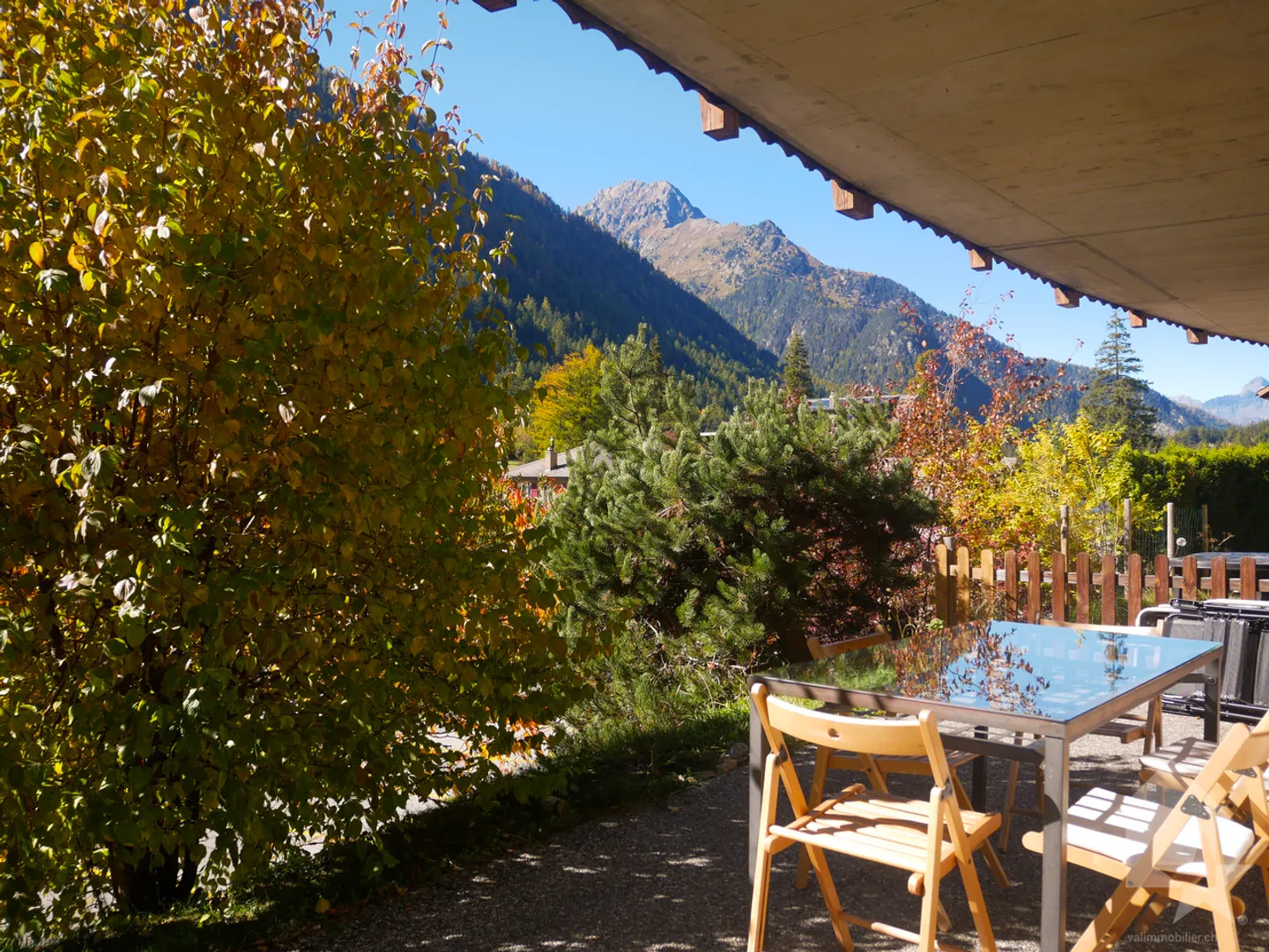 Pleasant 3.5-room bright apartment with terrace and sunny view! - Photo 1 of 33