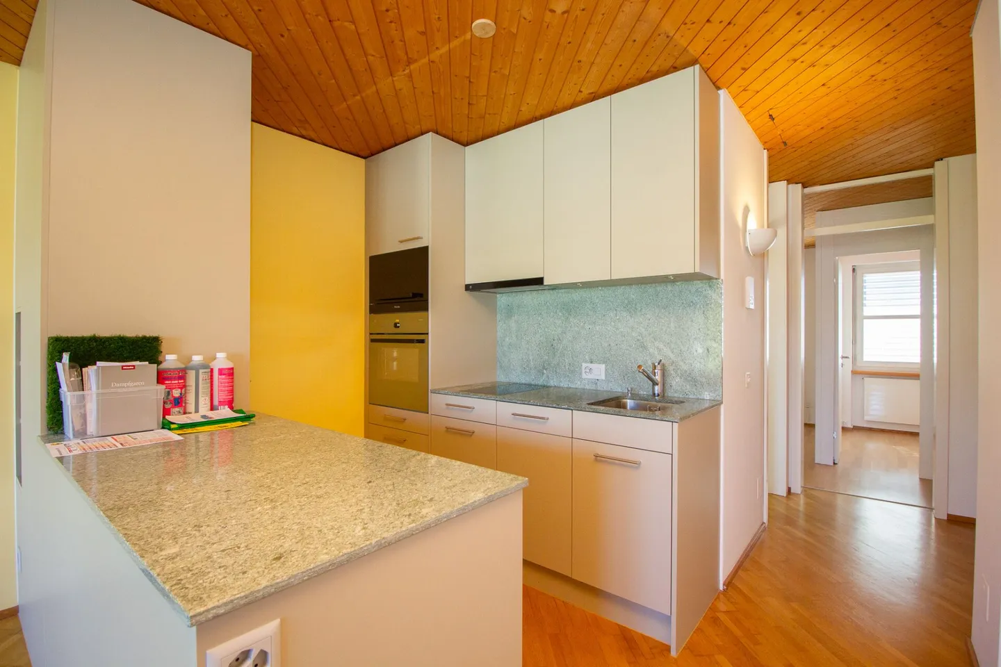 Compact living, central living - Photo 7 of 15