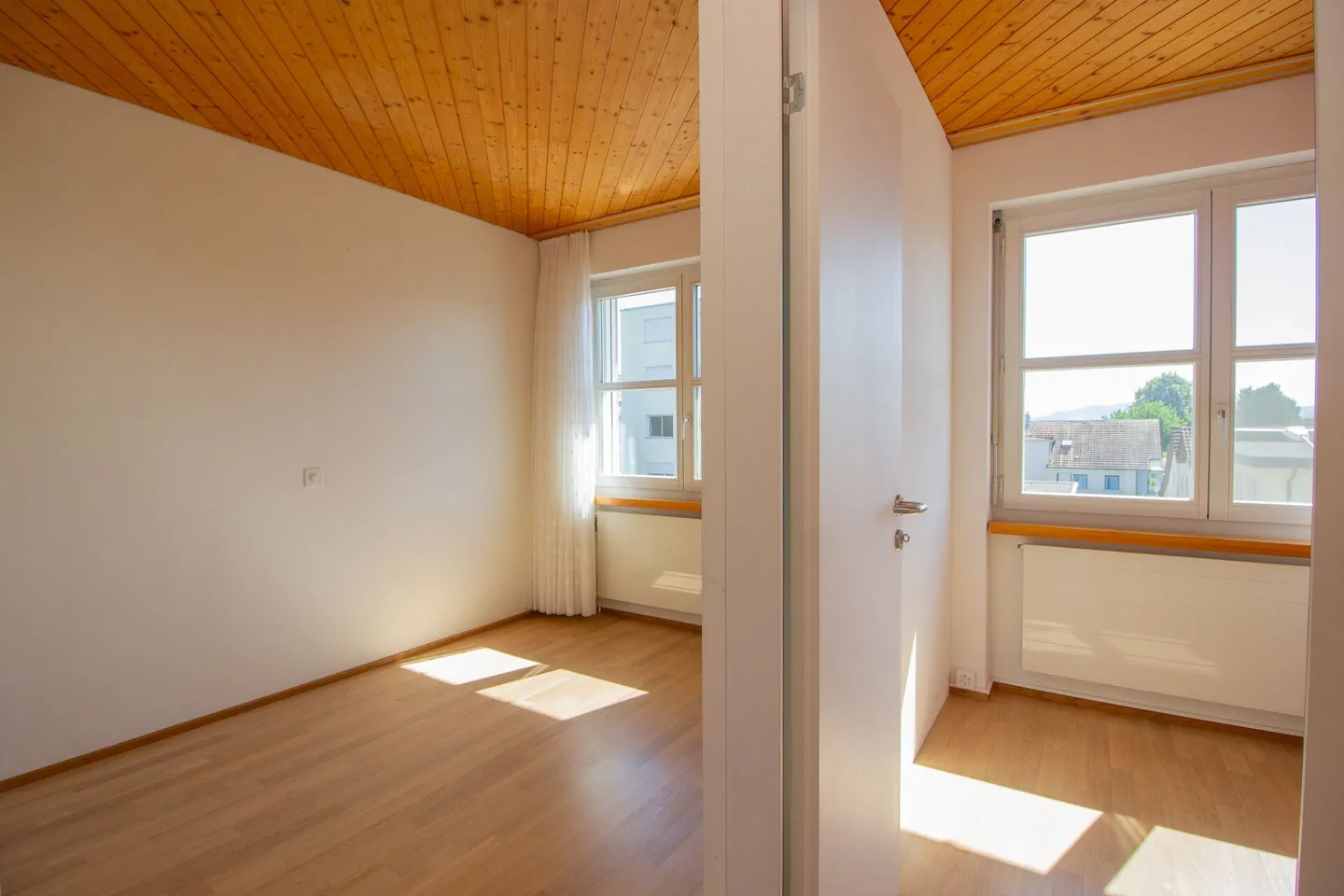 Compact living, central living - Photo 10 of 15