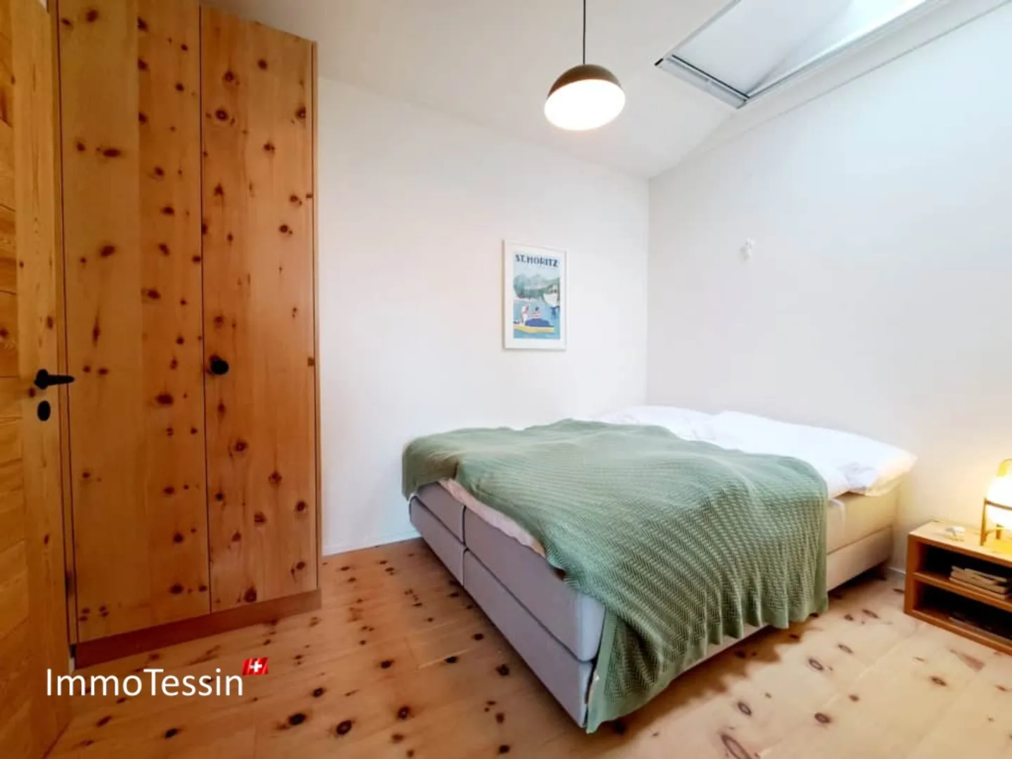 SECONDA RESIDENZA - Un'oasi esclusiva di tranquillità con giardino e terrazza e vista lago libera sul Lago di Lugano - Foto 11 di 13