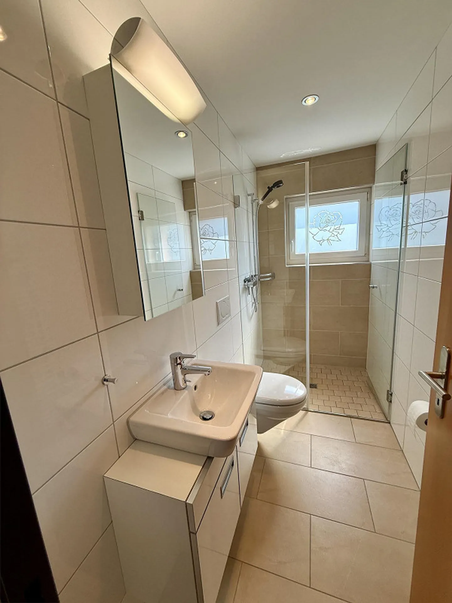 Appartamento duplex esclusivo di 4,5 stanze con grande terrazza sul tetto - Foto 10 di 13