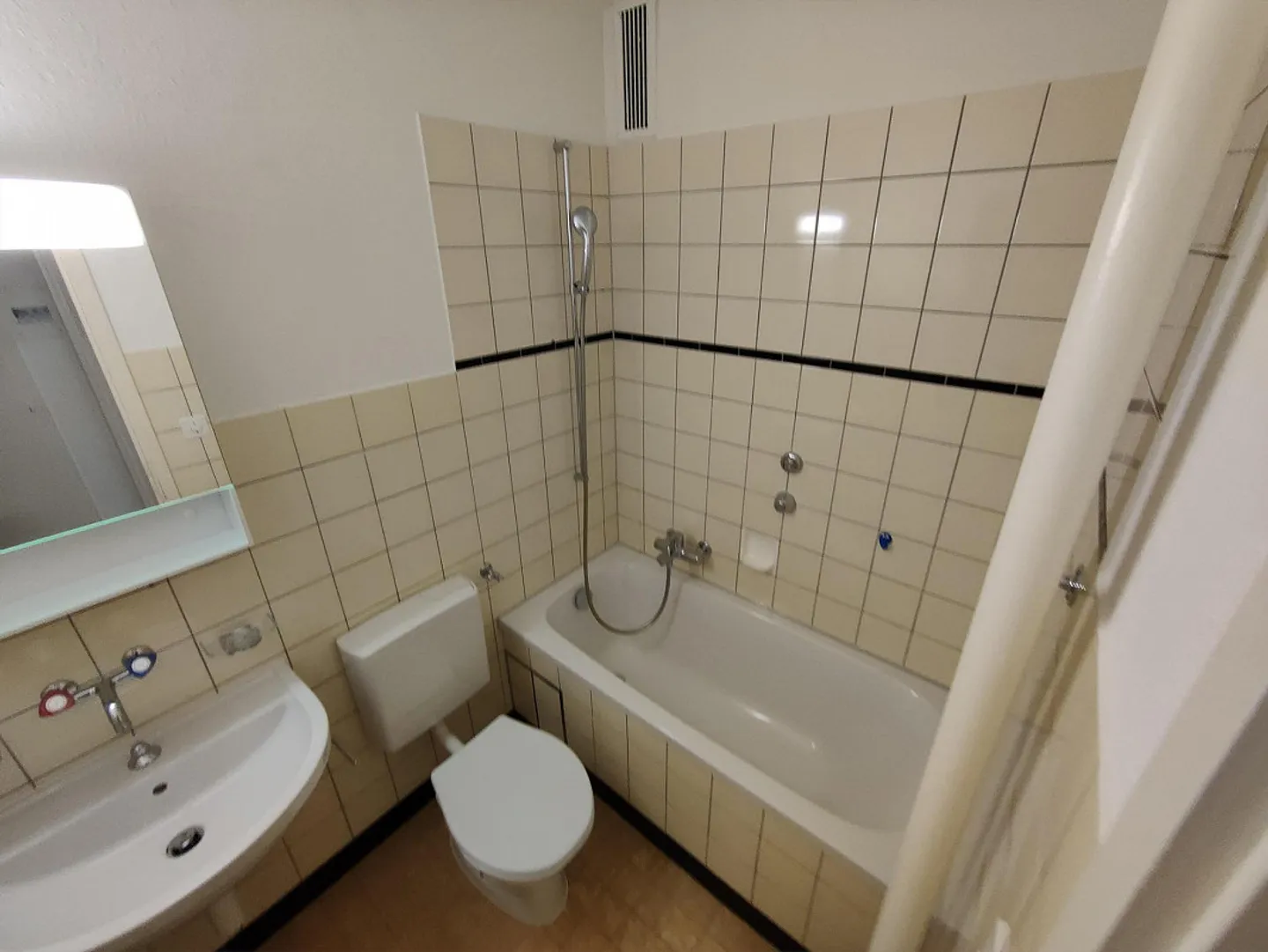 Appartement 2.0 pièces à Bâle - Photo 3 sur 5