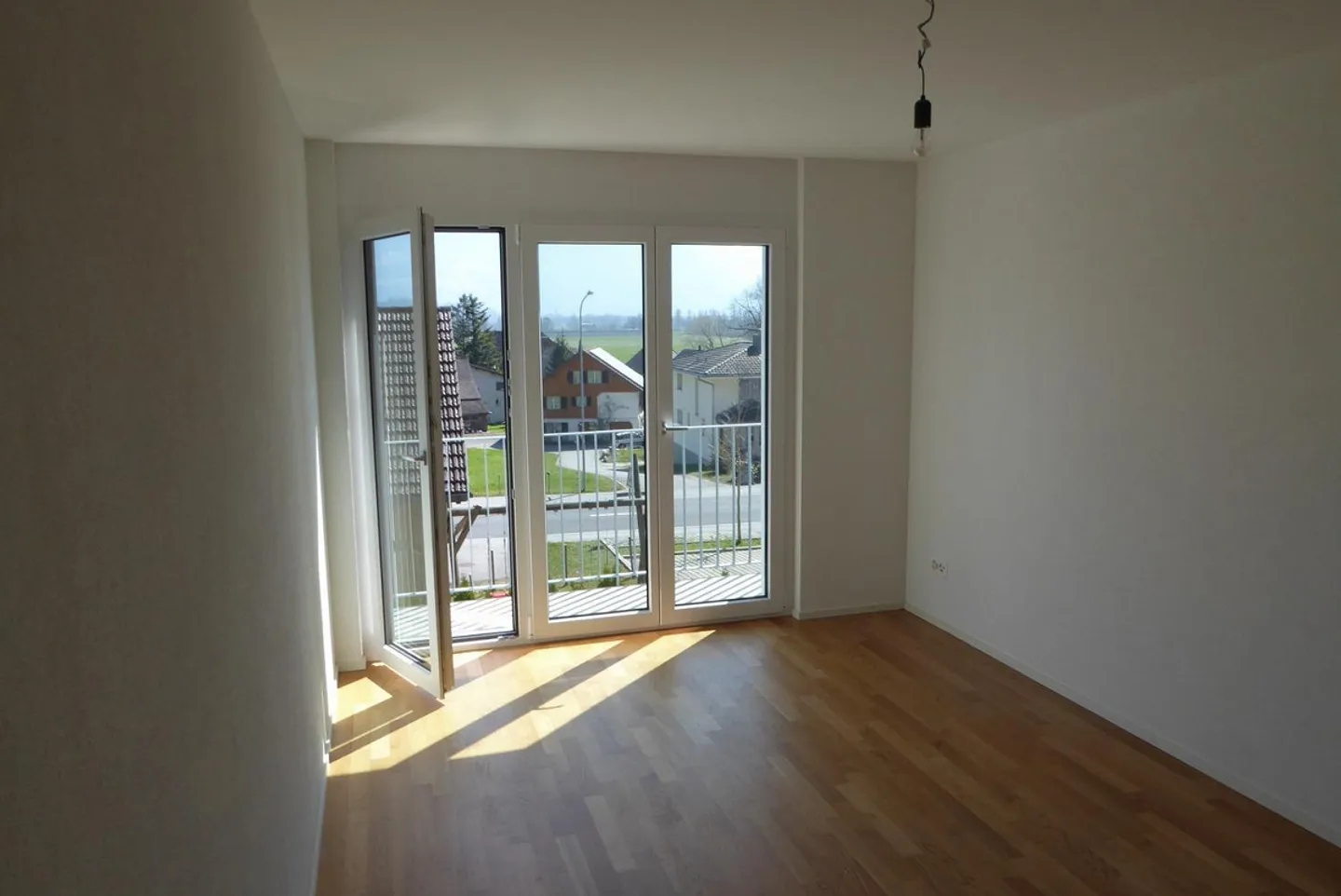 Modern 4.5-room semi-detached house in Frümsen - Photo 3 of 7