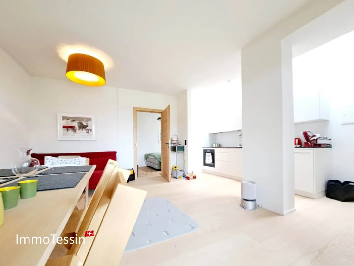 SECONDA RESIDENZA - Un'oasi esclusiva di tranquillità con giardino e terrazza e vista lago libera sul Lago di Lugano - Foto 8 di 13
