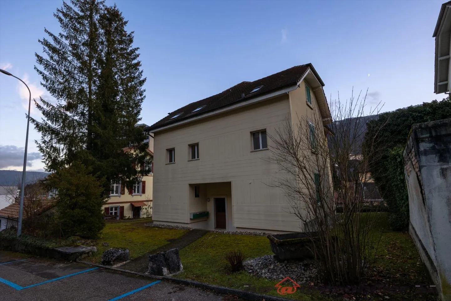 Edificio residenziale - Foto 12 di 18
