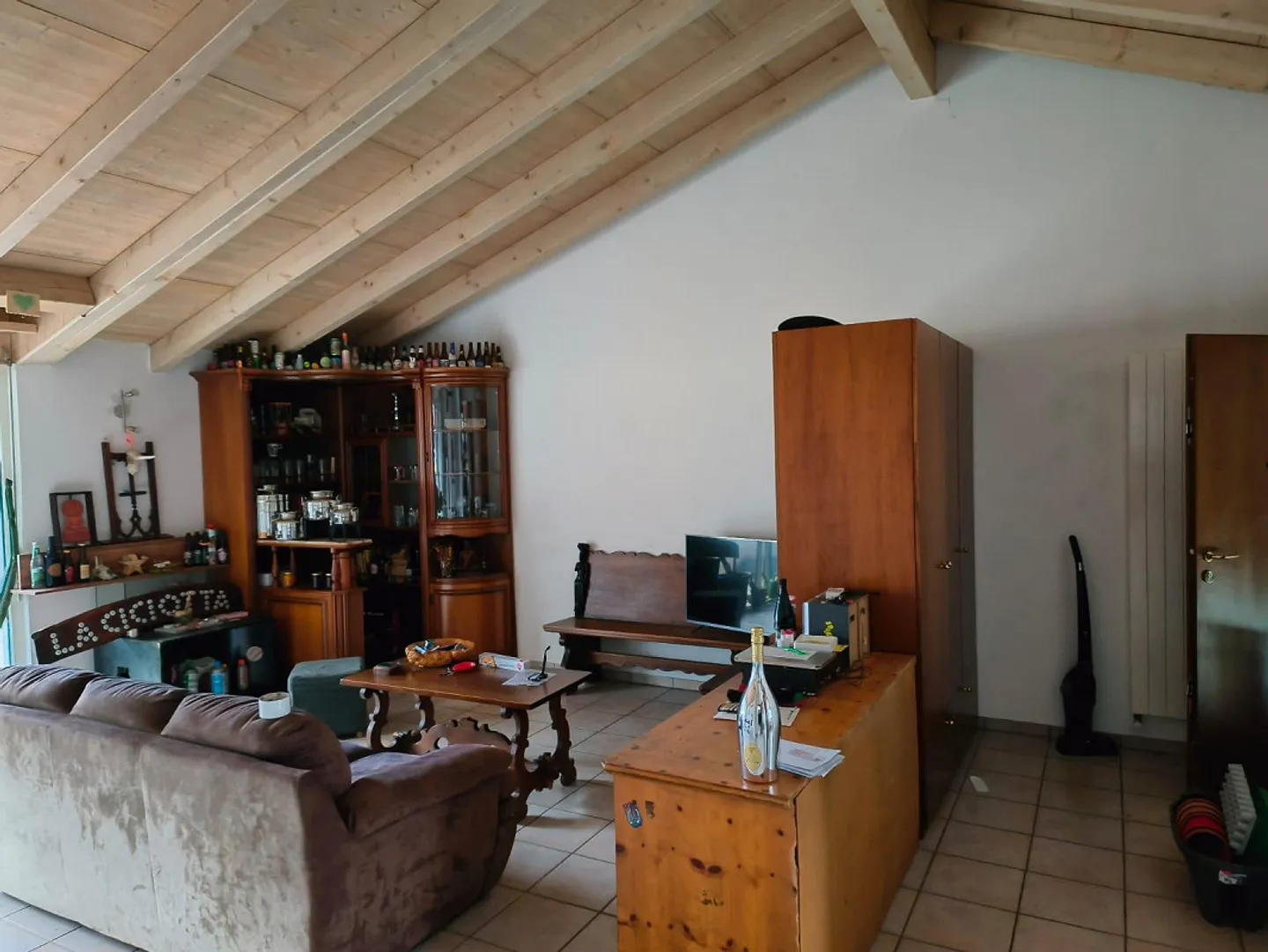 Appartement mansardé lumineux de 3,5 pièces - Photo 1 sur 4