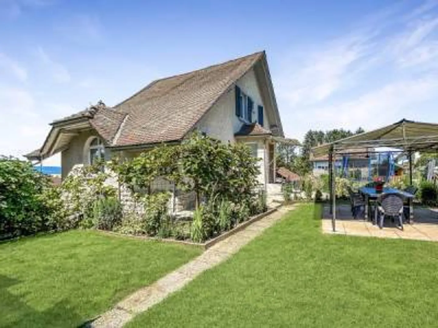 Payerne. 35 minuti da Epalinges. Quartiere residenziale individuale con 2 appartamenti, 5,5+3,5 - Foto 11 di 11