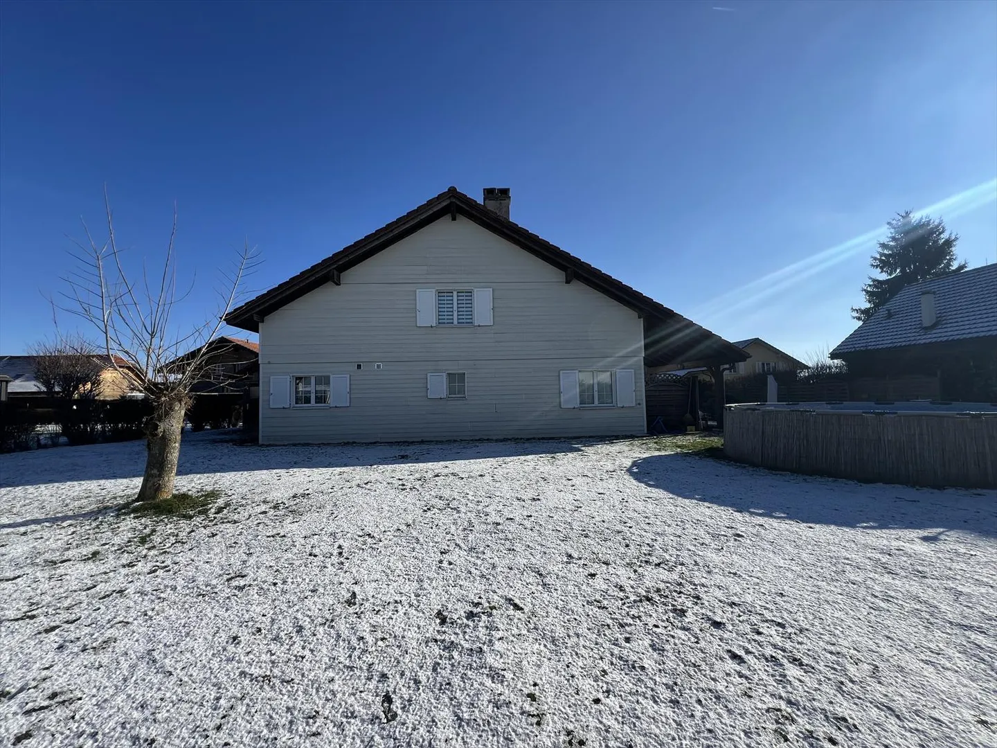 Villa indipendente di 6,5 locali con grande giardino - Foto 8 di 8