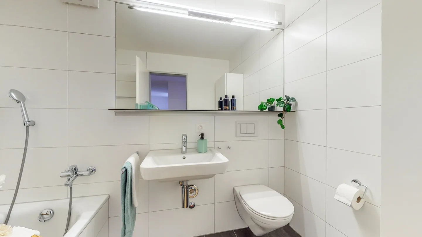 Ottimo appartamento duplex con terrazza e balcone! - Foto 3 di 10