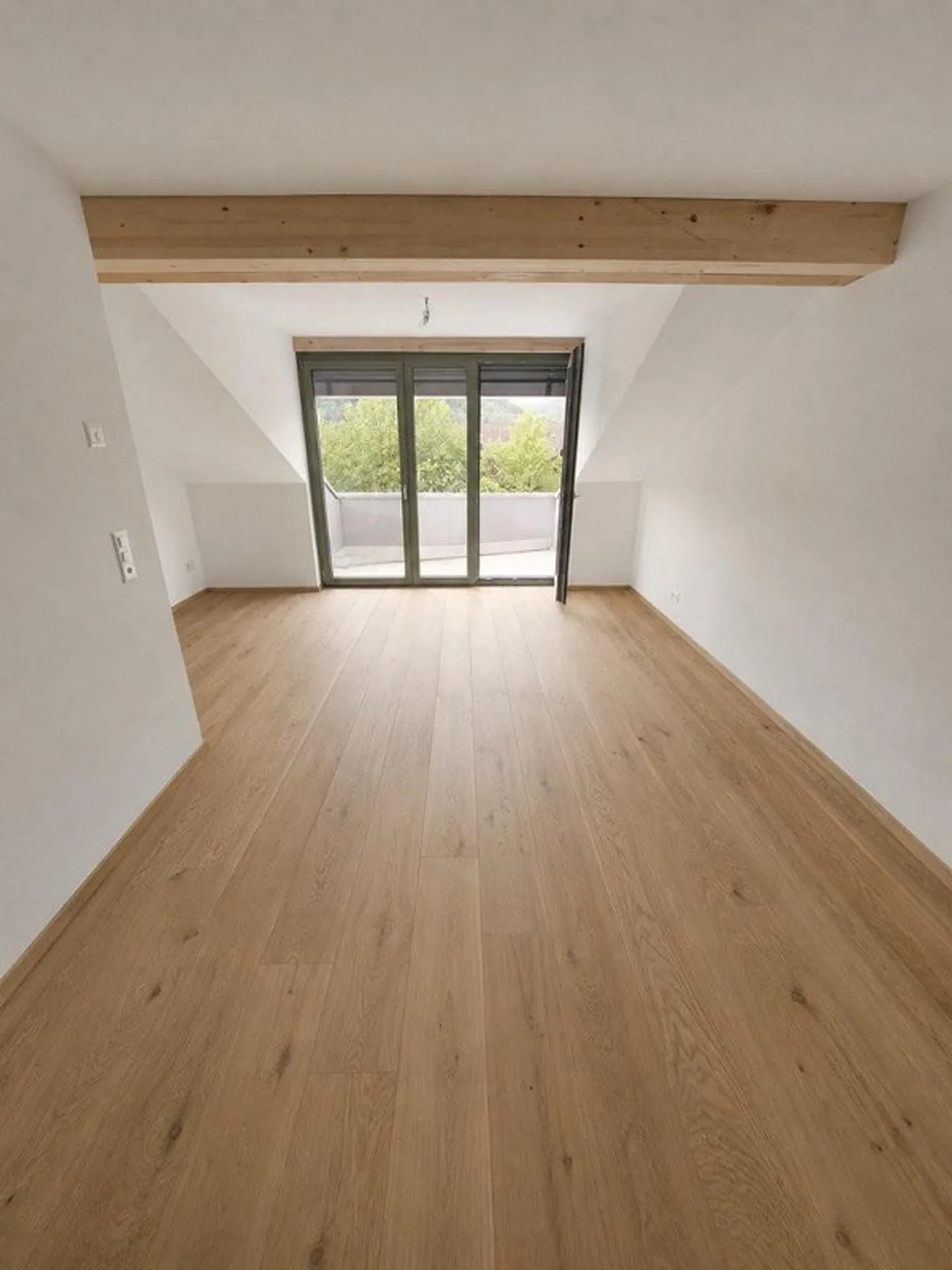 Modernes Penthouse in ruhiger Lage - Foto 2 von 6