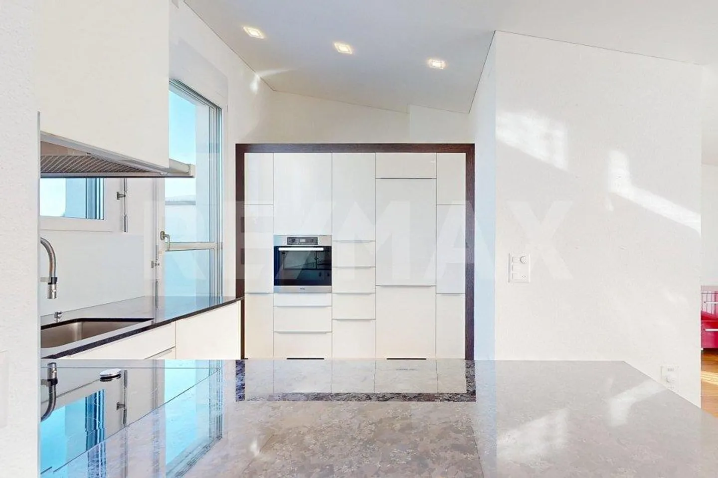 5.5-Room Penthouse Apartment with Sun Terrace - near St. Gallen, far... - Photo 10 of 13