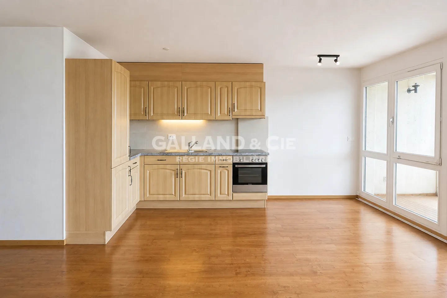 Charmante Wohnung mit Seeblick - Foto 4 von 6
