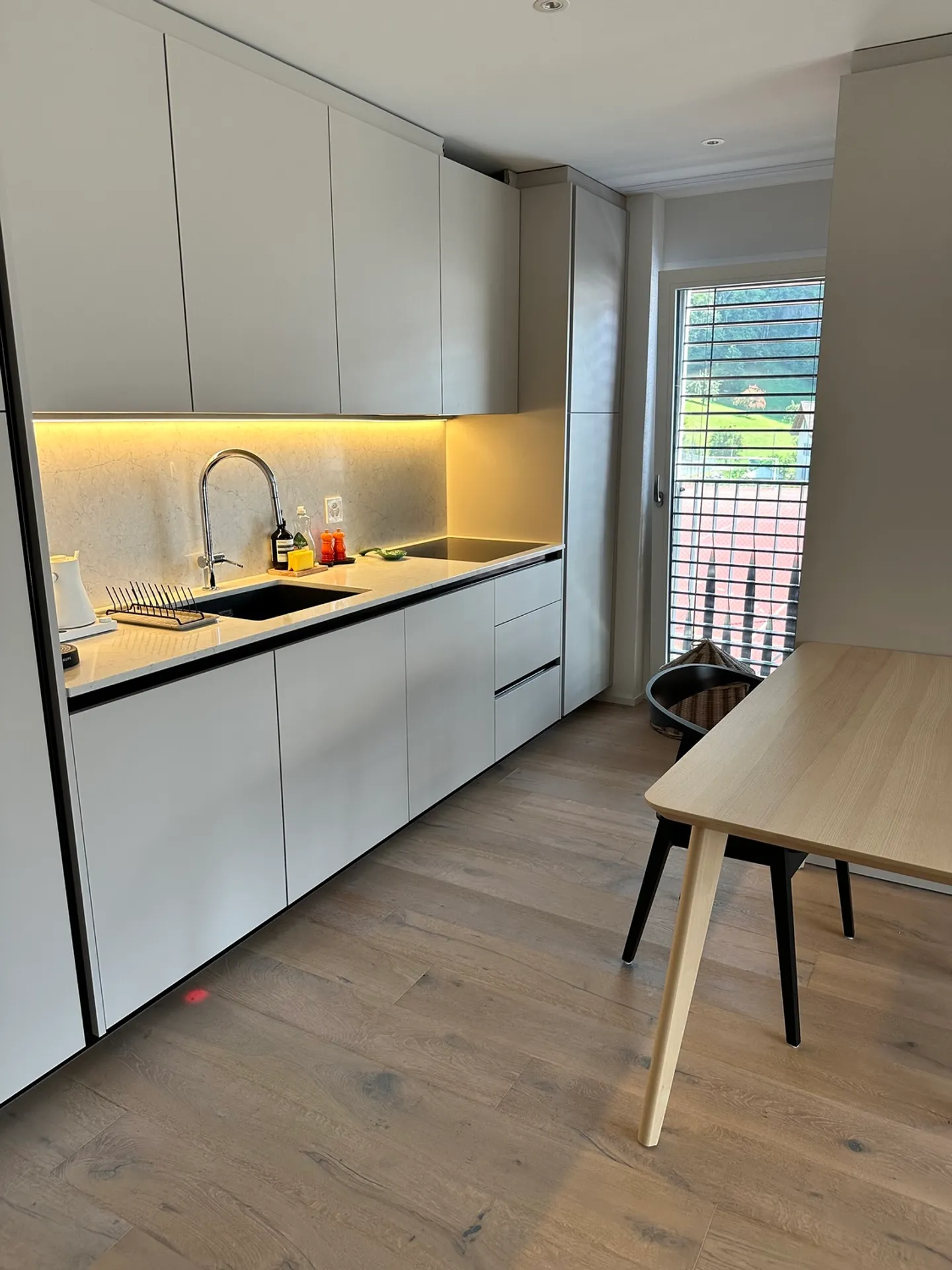 Modernes Apartment mit Bergblick - Foto 4 von 7